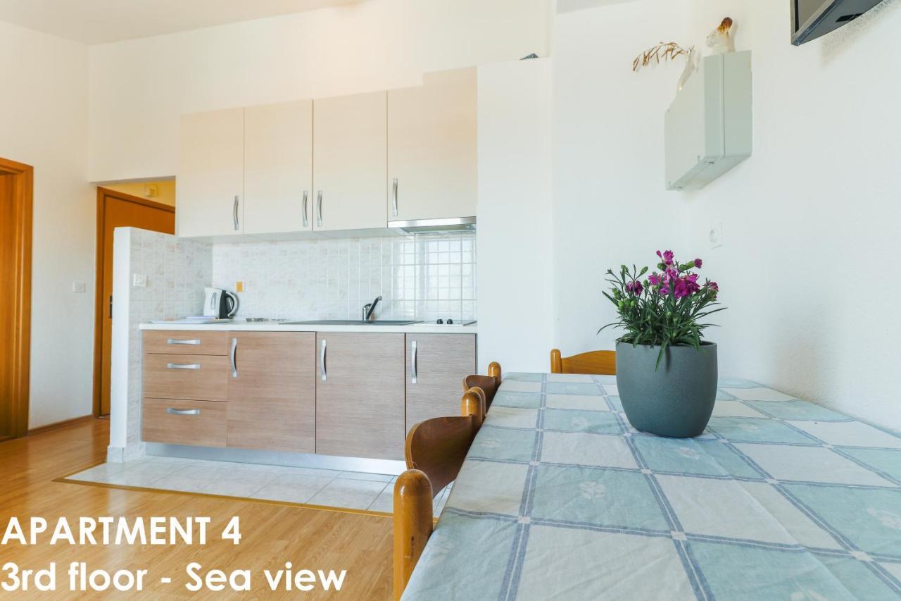 Beautiful Sea View Apartments - Niko Ceko Врсар Екстер'єр фото