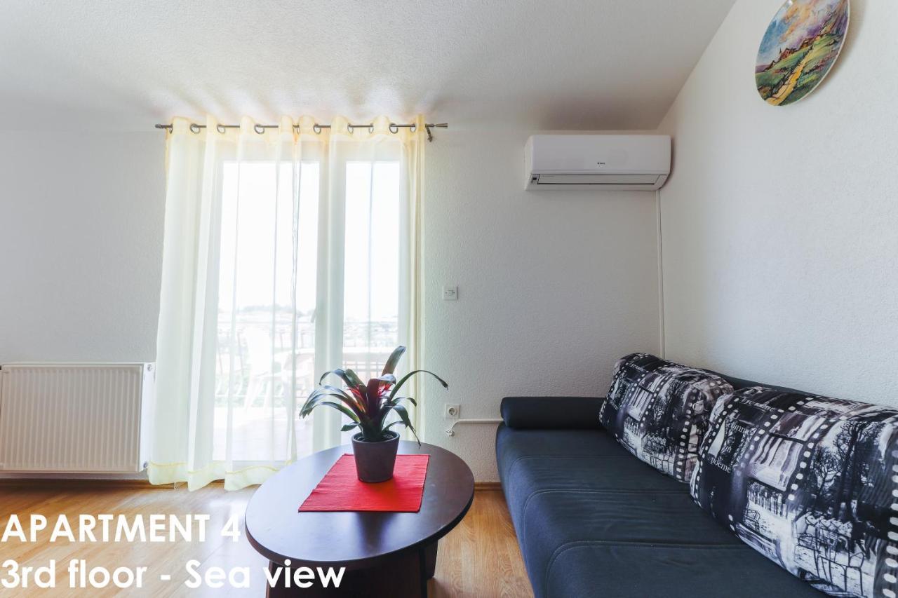 Beautiful Sea View Apartments - Niko Ceko Врсар Екстер'єр фото